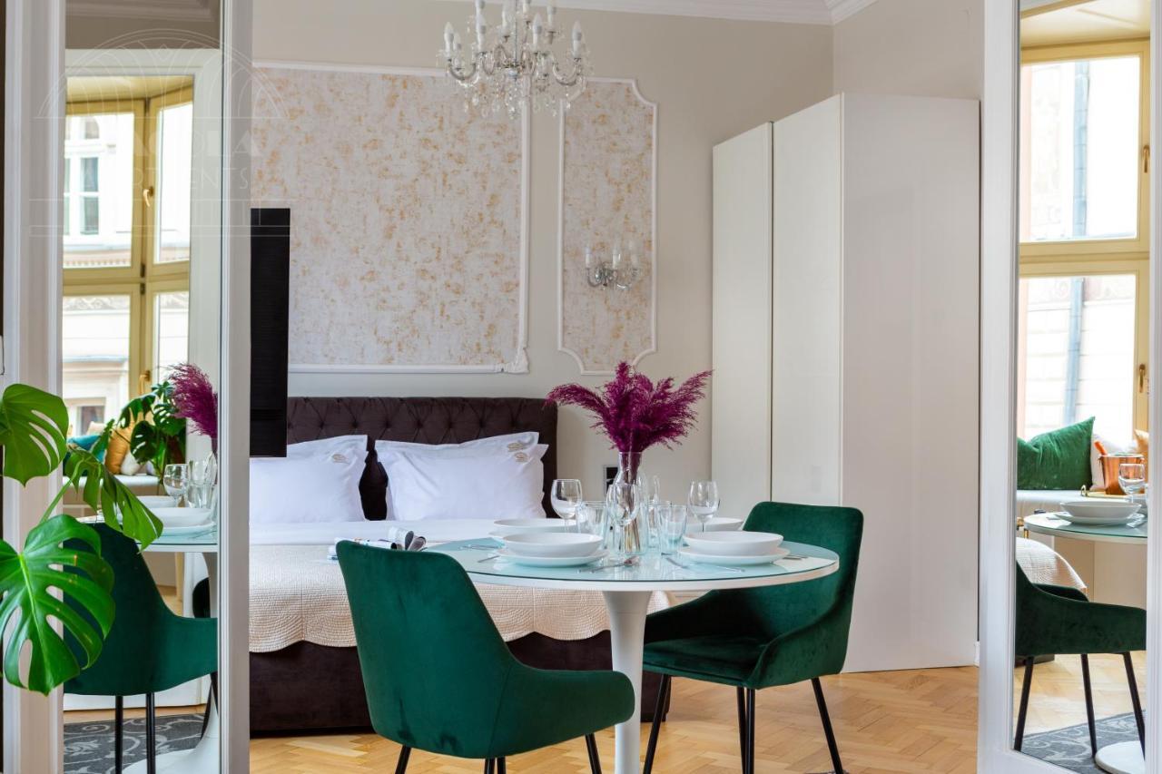 Feniks Fragola Apartments Main Square クラクフ エクステリア 写真