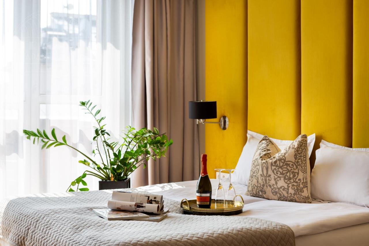 Feniks Fragola Apartments Main Square クラクフ エクステリア 写真